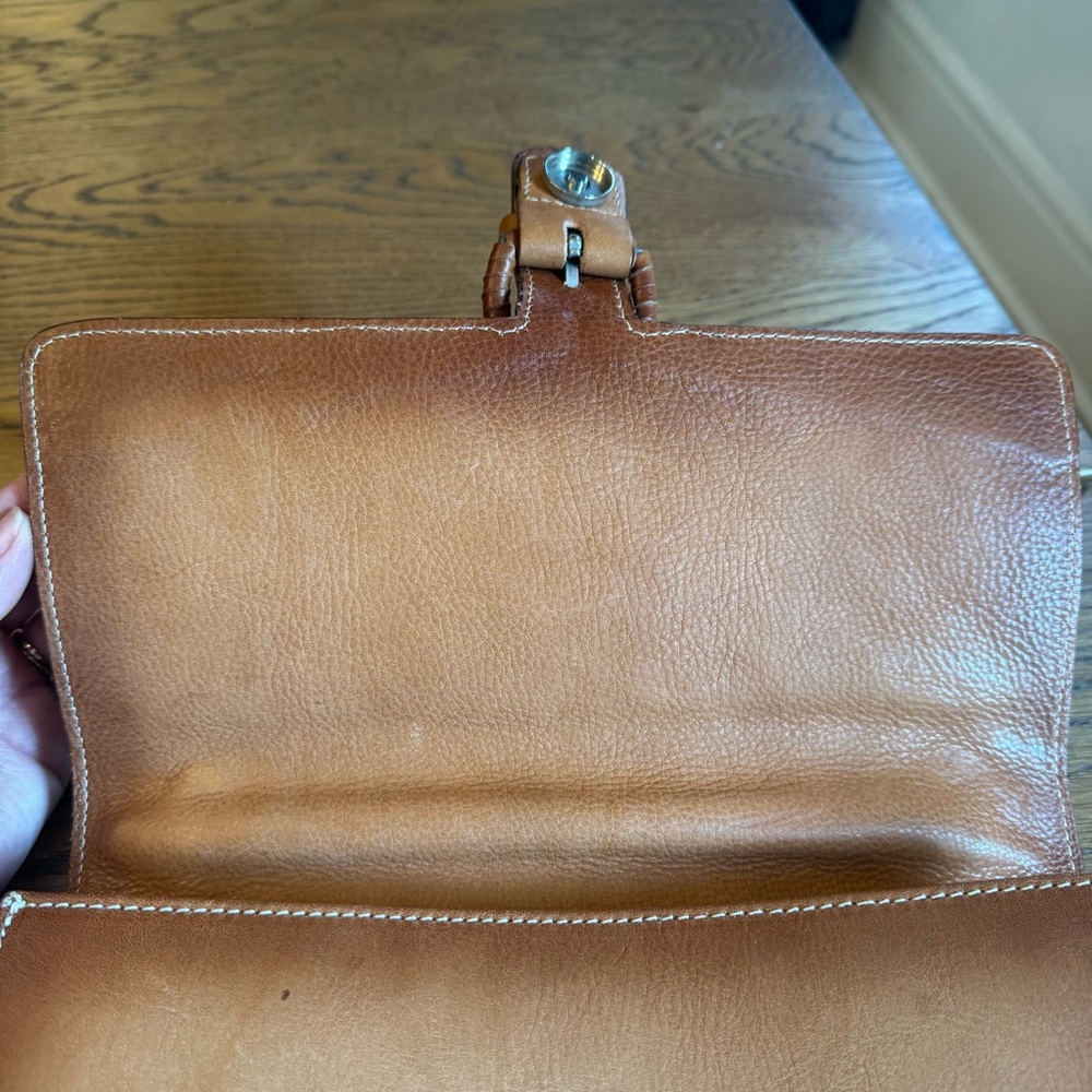 Cavalcanti Italian Leather Tan Shoulder Bag with Chain Detail crossbody Purse - Picture 8 of 16